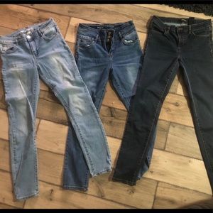 3 pairs of stretchy, skinny jeans